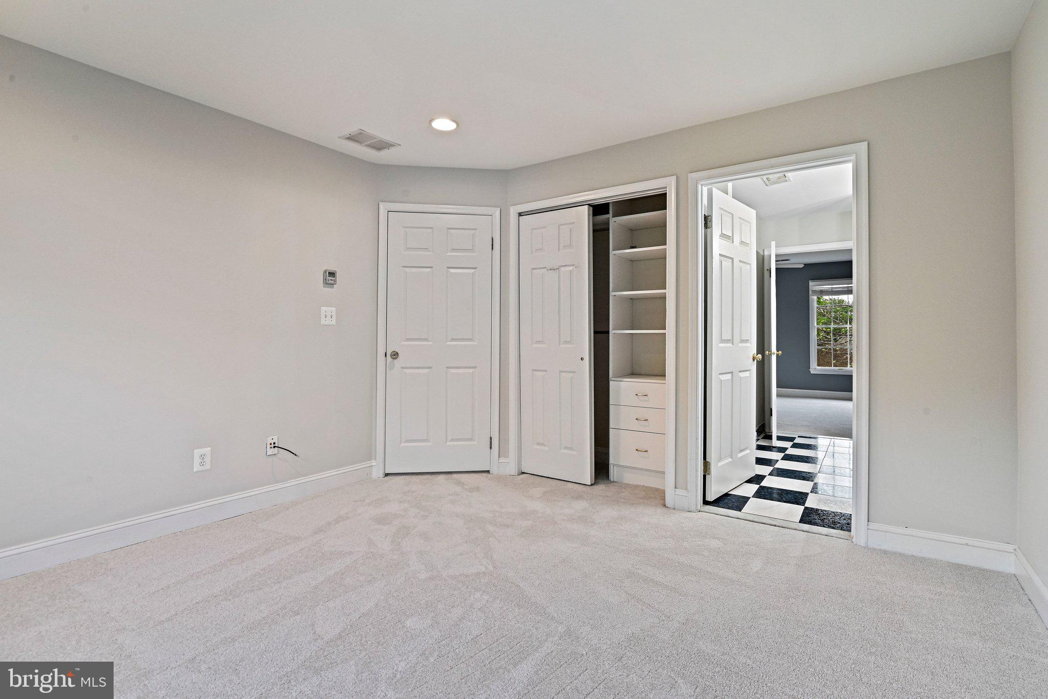 1706 BROADFIELD LANE