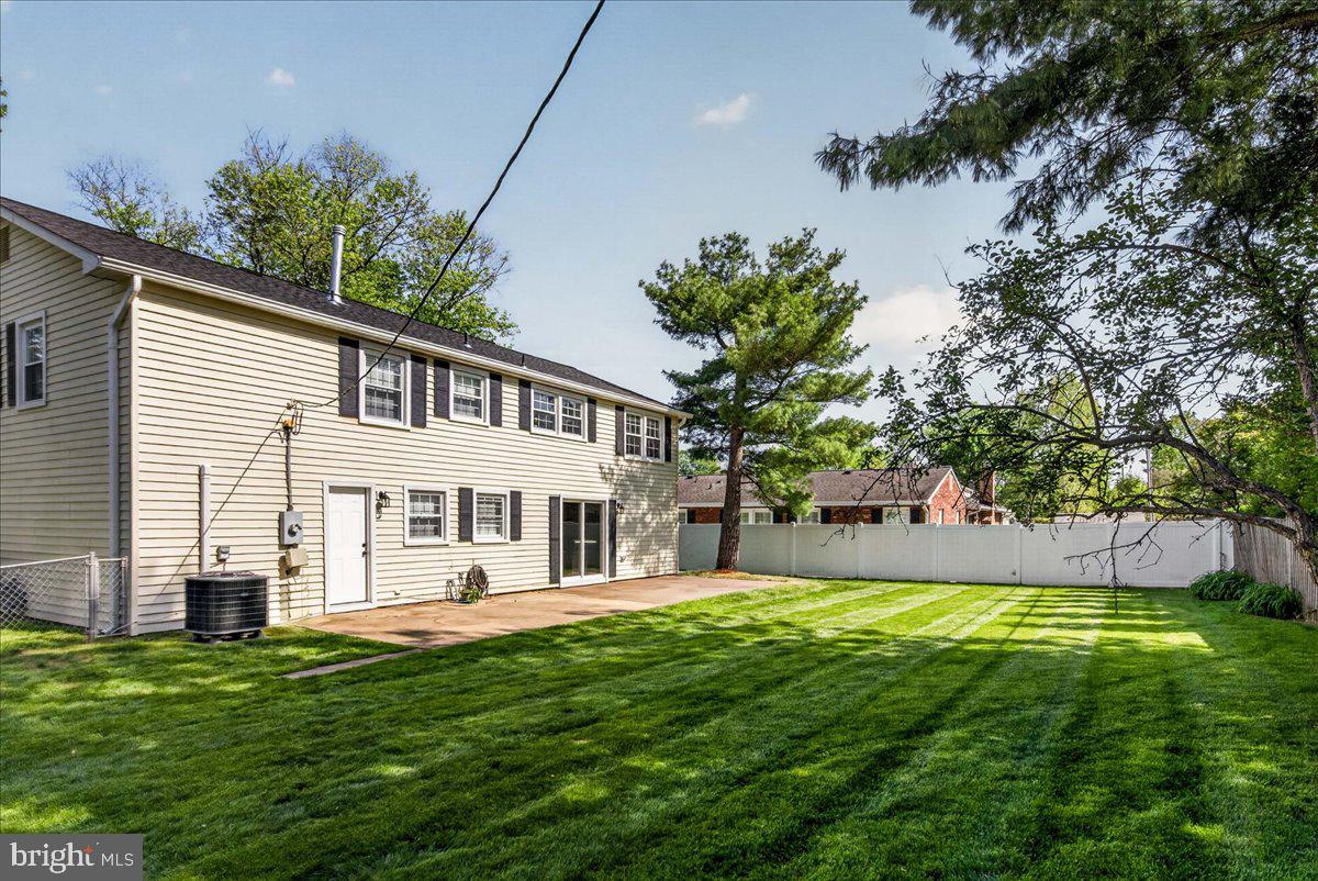 4112 MAJESTIC LANE