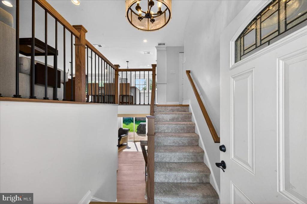 4112 MAJESTIC LANE