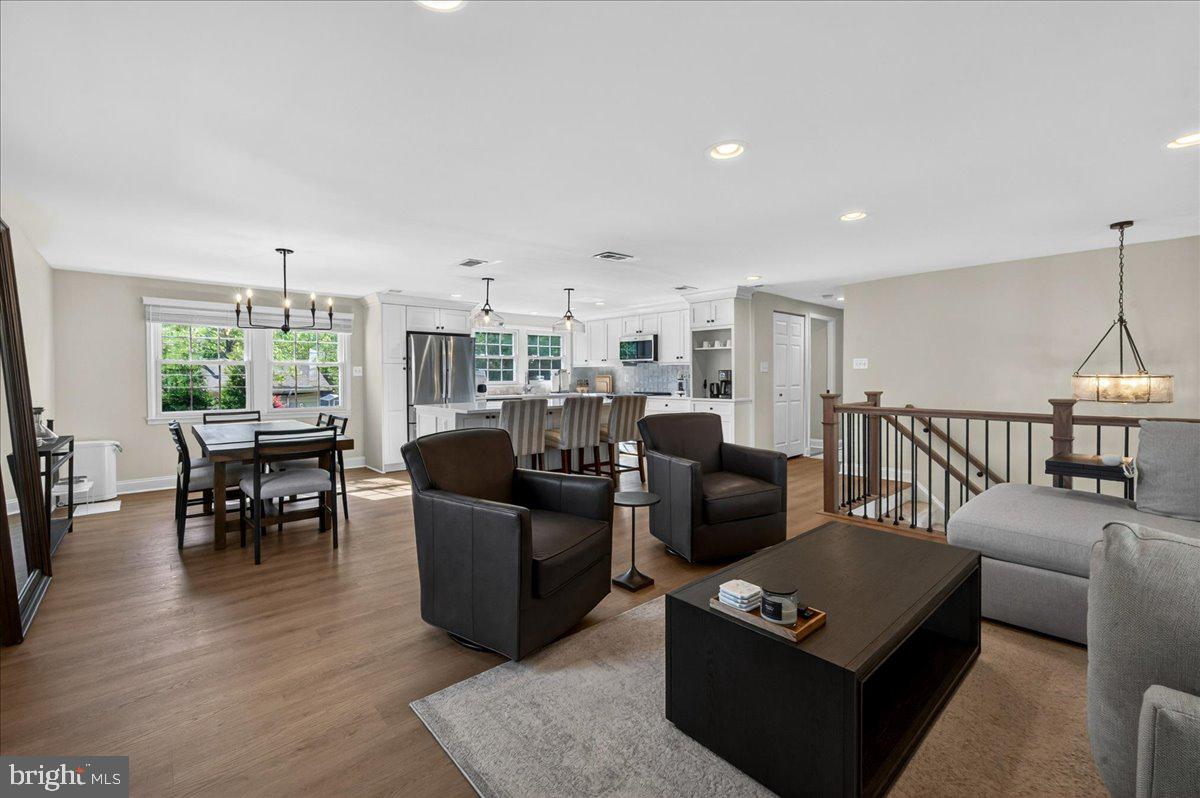 4112 MAJESTIC LANE