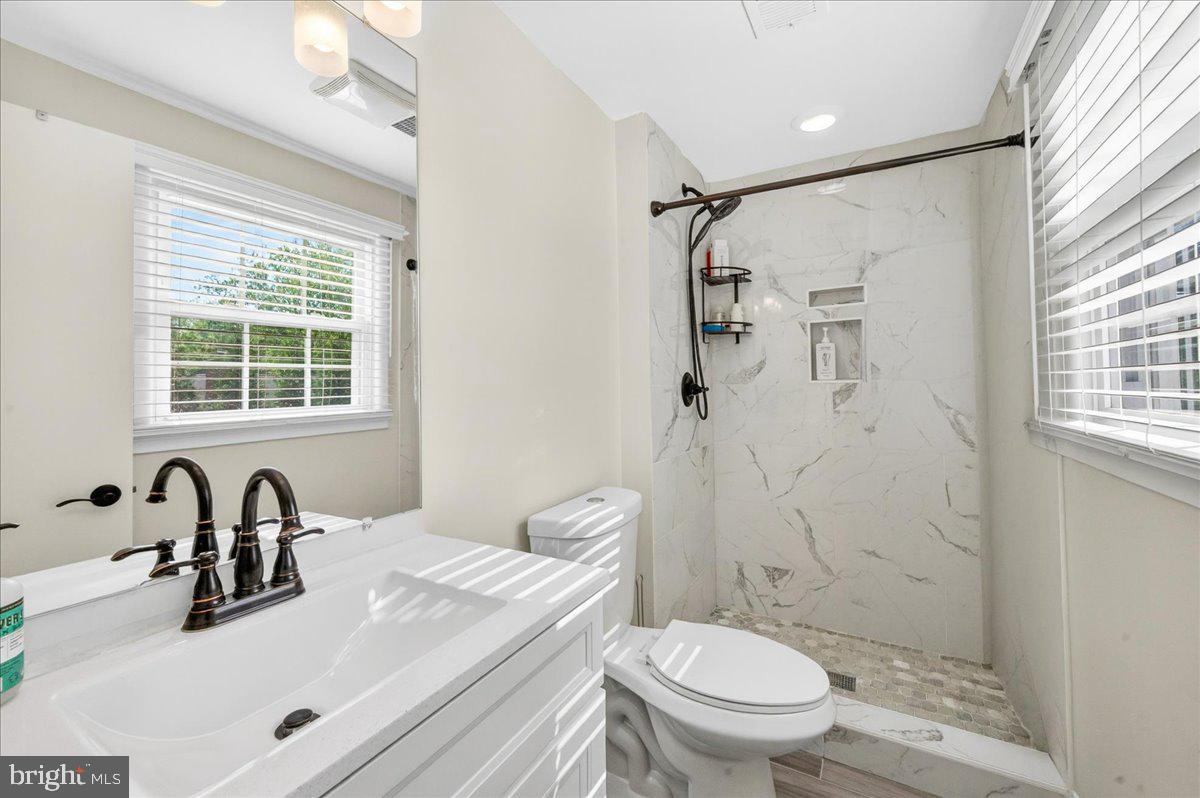 4112 MAJESTIC LANE