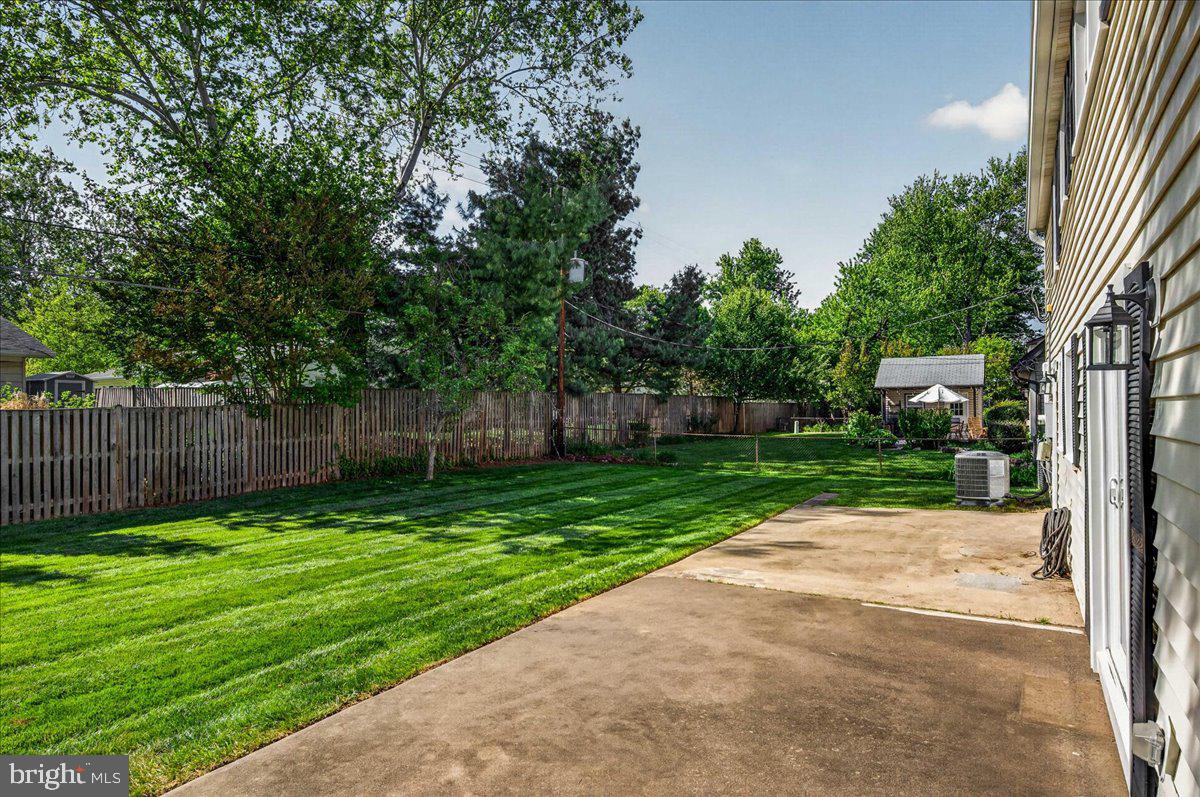 4112 MAJESTIC LANE