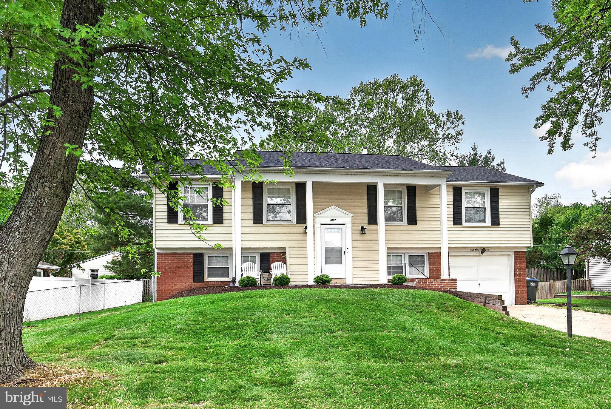 4112 MAJESTIC LANE
