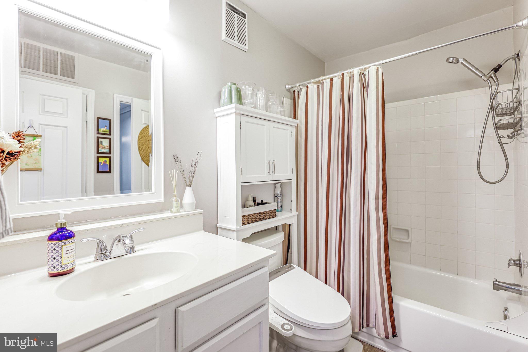 4505 SAHALEE COURT D