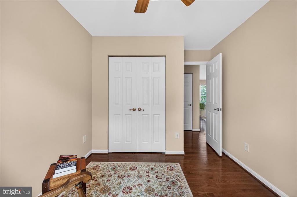 3341 OAKSHADE COURT