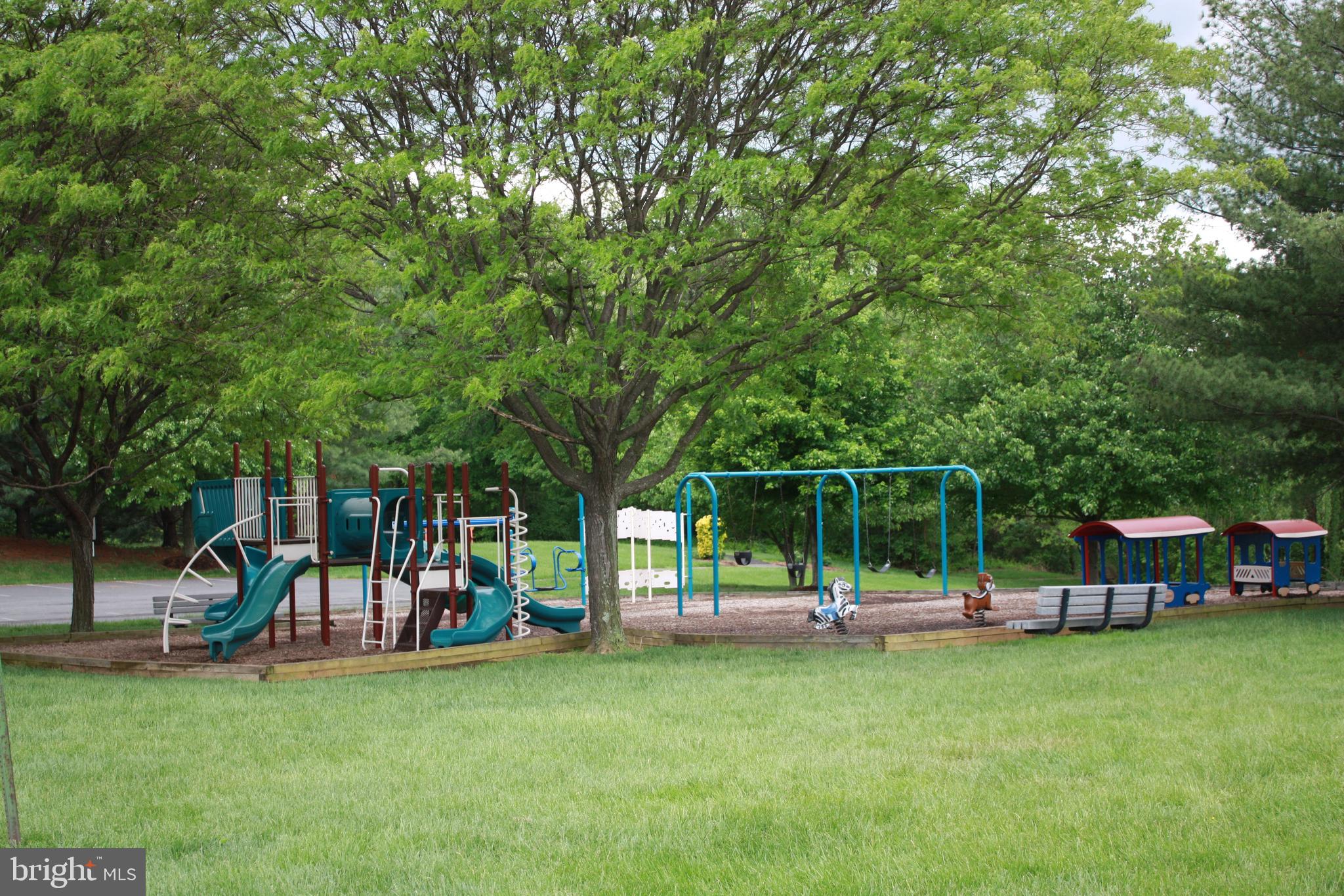 3341 OAKSHADE COURT