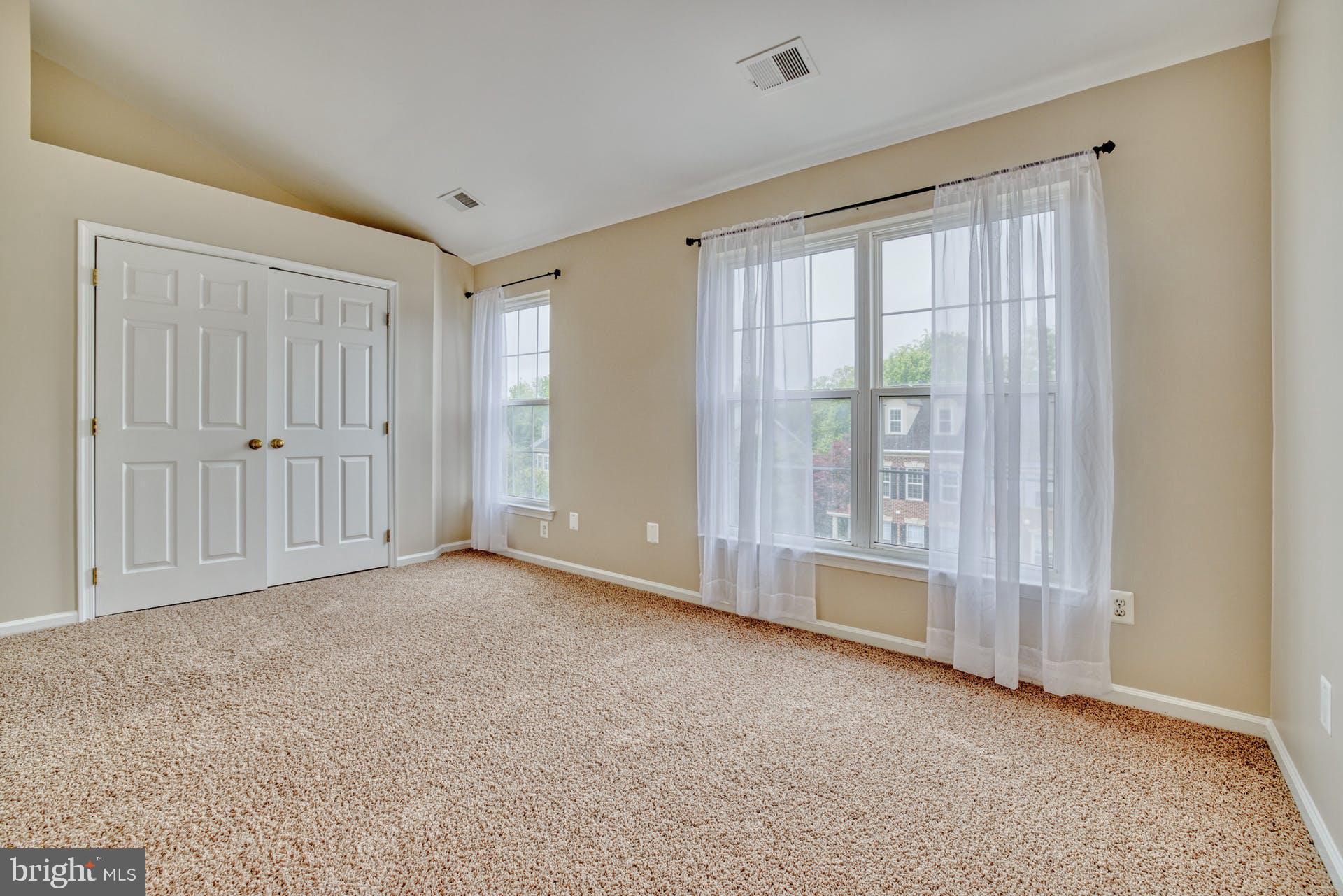11482 HERITAGE COMMONS WAY