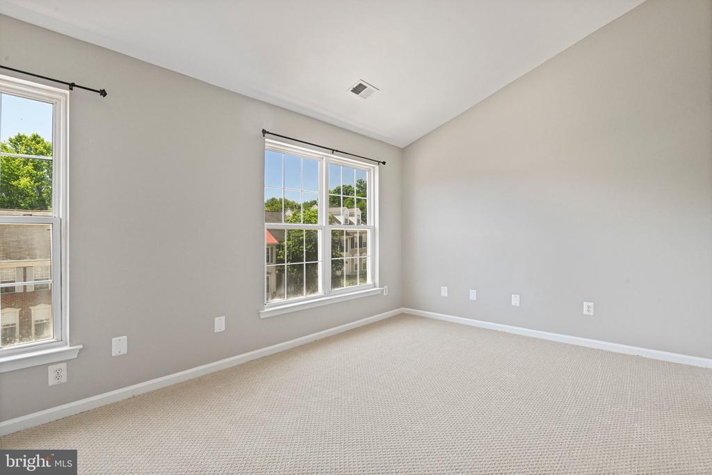11482 HERITAGE COMMONS WAY