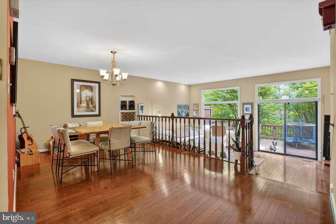 9063 GOLDEN SUNSET LANE