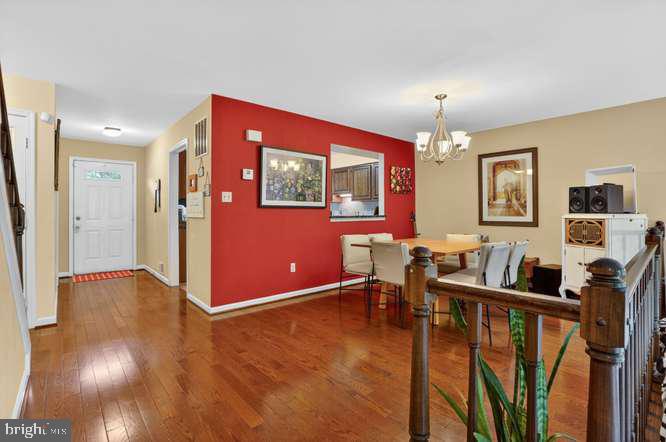 9063 GOLDEN SUNSET LANE
