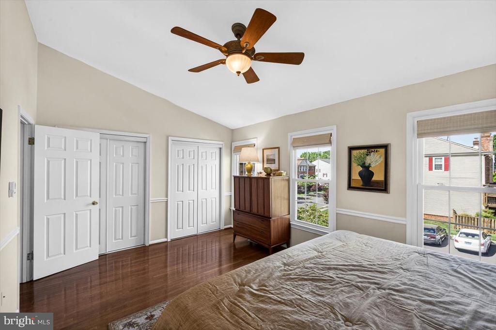 4239 SLEEPY LAKE DRIVE