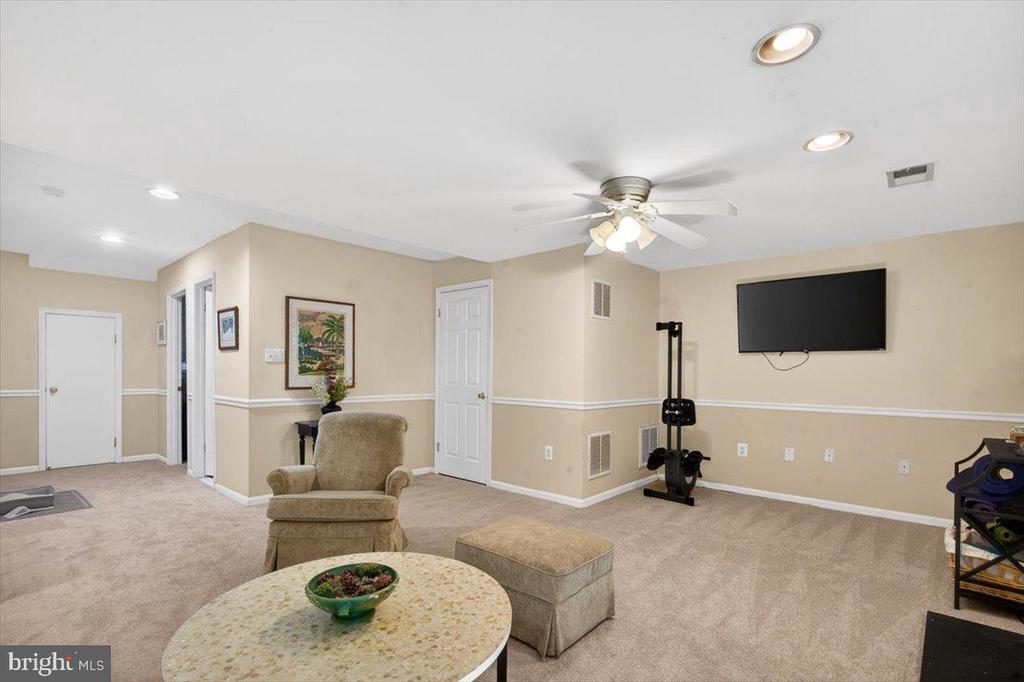 4239 SLEEPY LAKE DRIVE