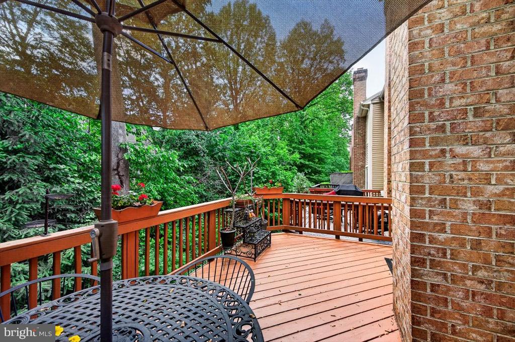 4239 SLEEPY LAKE DRIVE