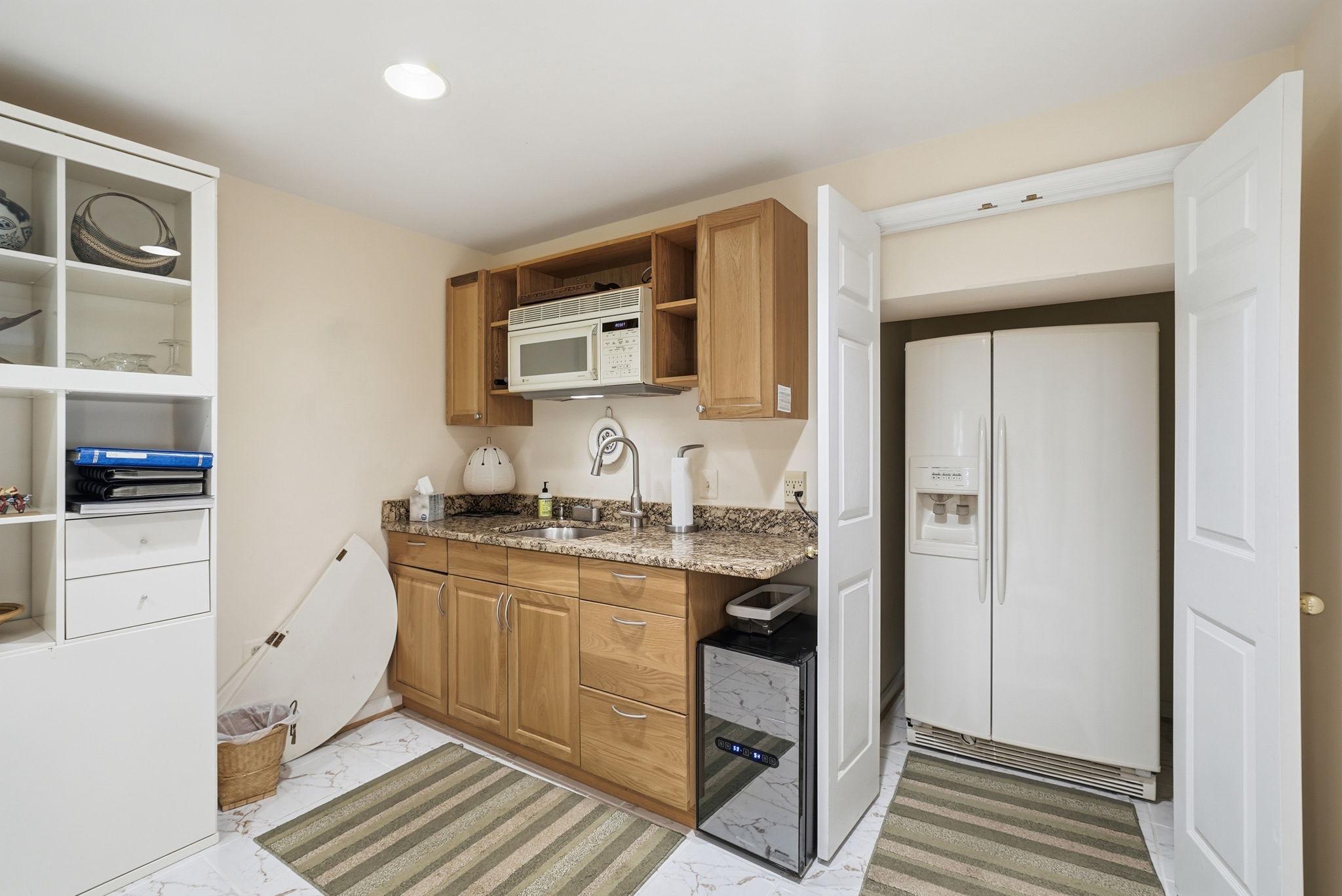 7512 RAMBLING RIDGE DRIVE