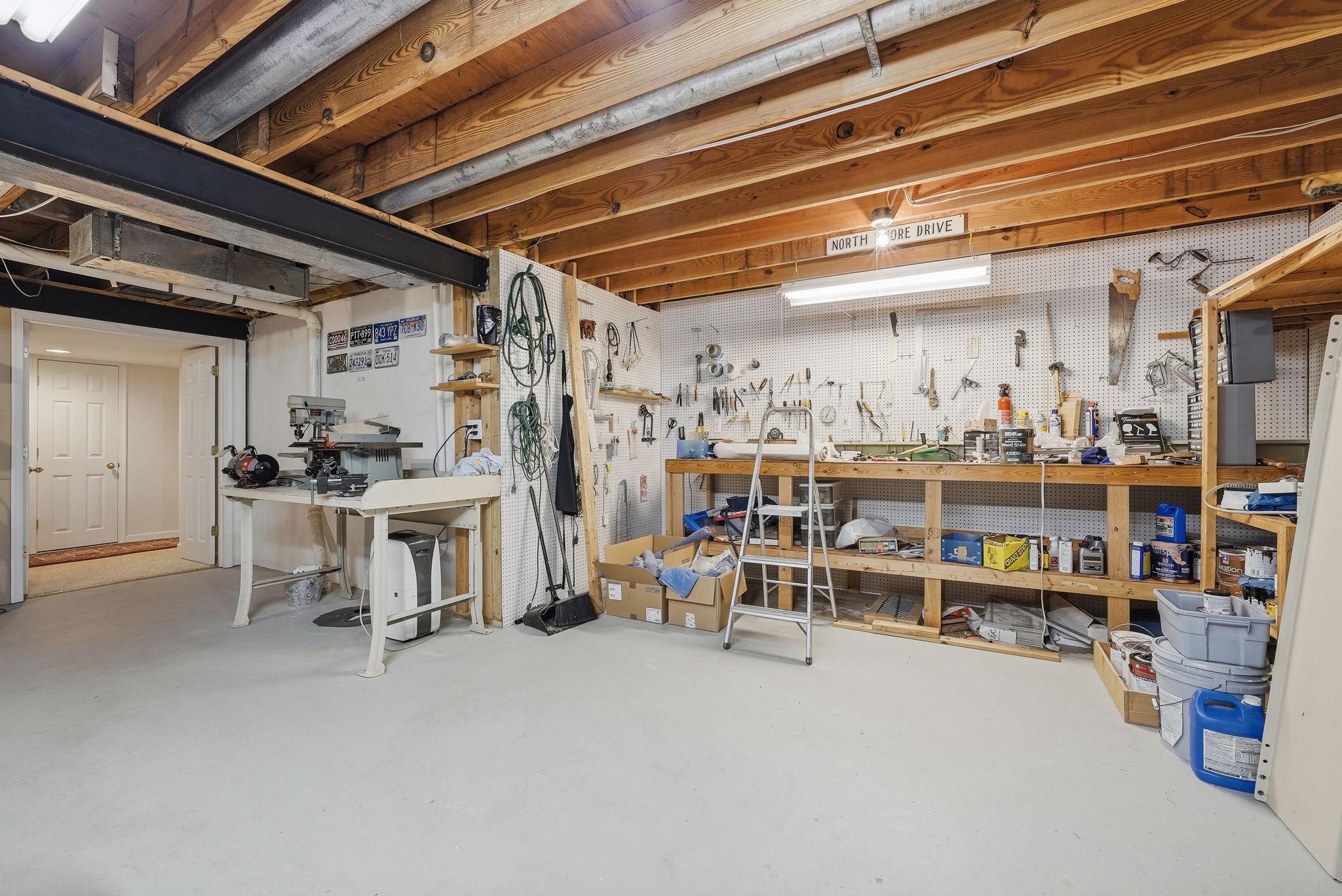 7512 RAMBLING RIDGE DRIVE