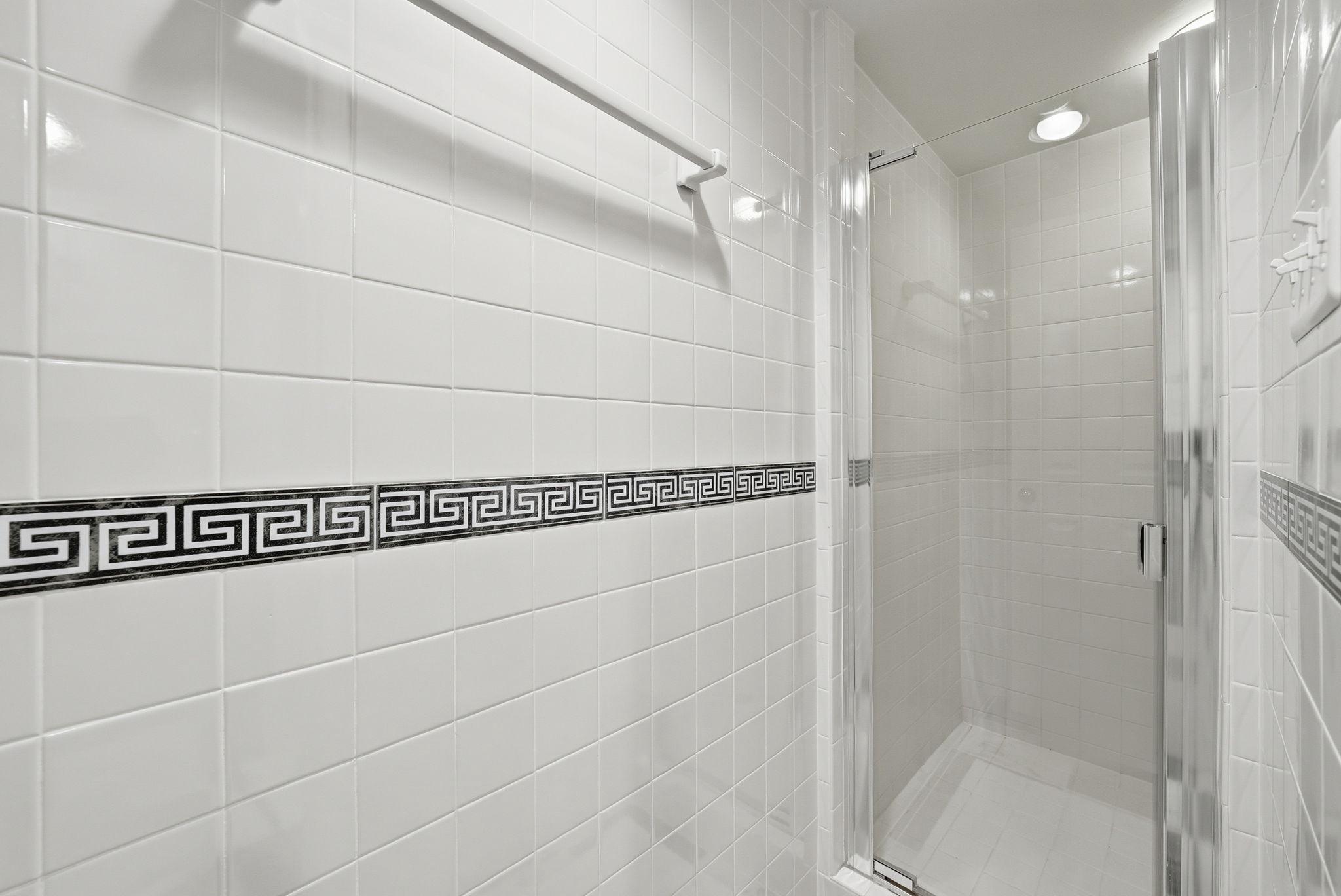 7512 RAMBLING RIDGE DRIVE