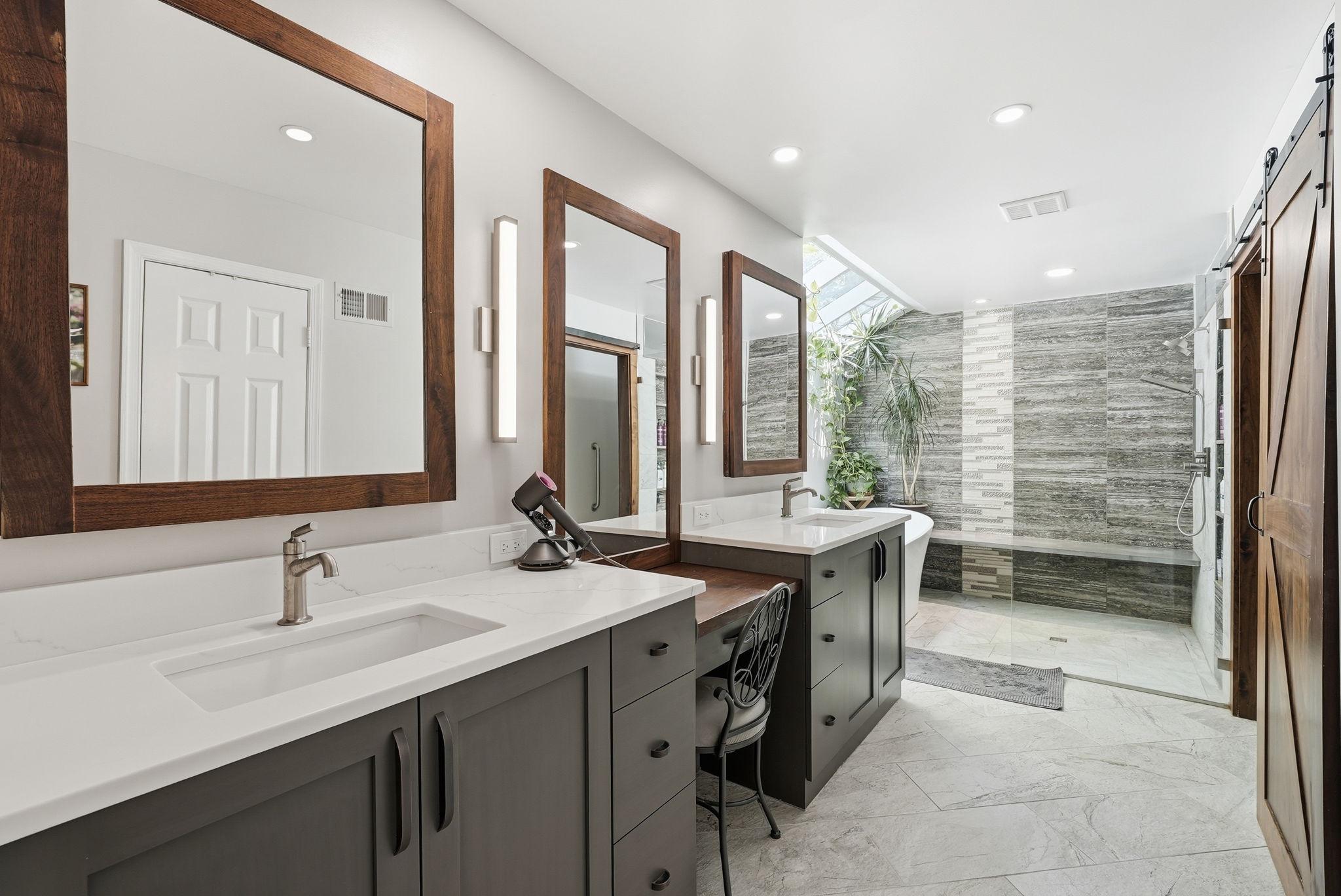 7512 RAMBLING RIDGE DRIVE