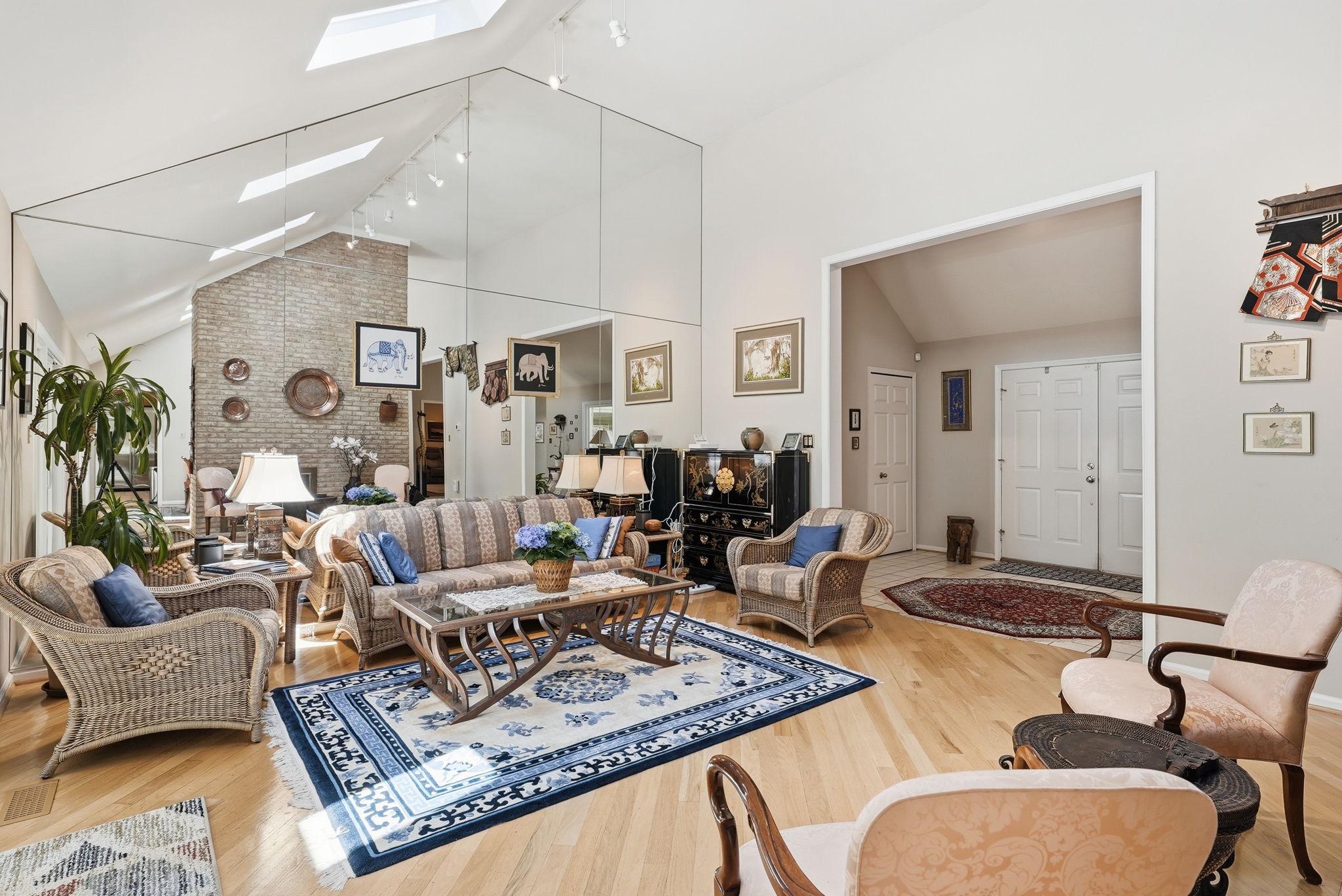 7512 RAMBLING RIDGE DRIVE
