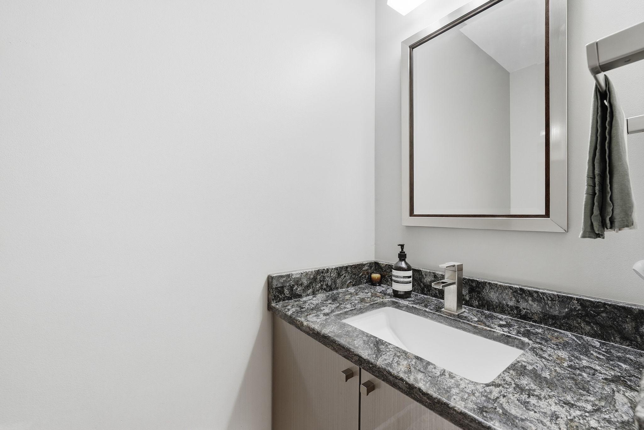 7512 RAMBLING RIDGE DRIVE