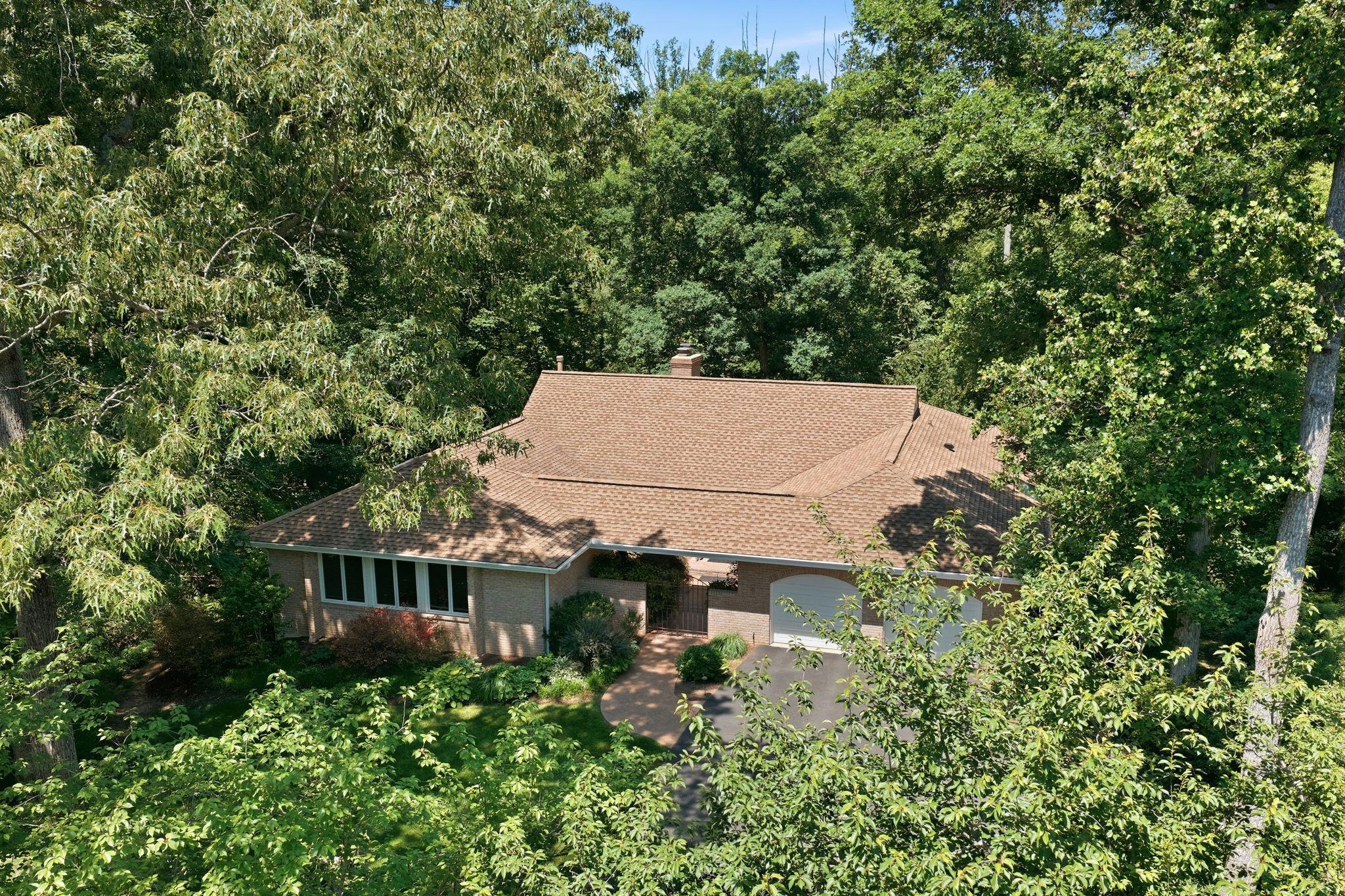7512 RAMBLING RIDGE DRIVE