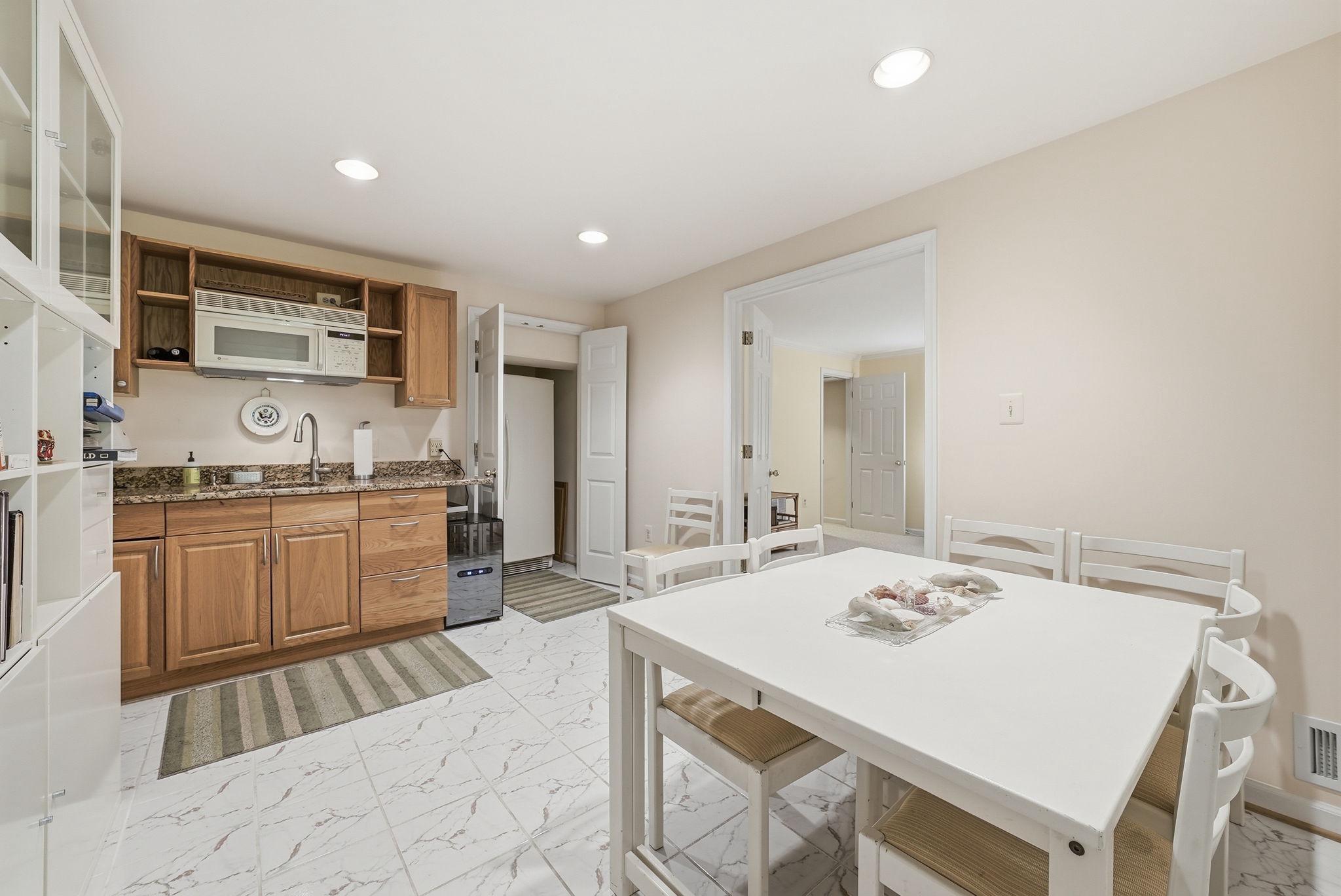 7512 RAMBLING RIDGE DRIVE