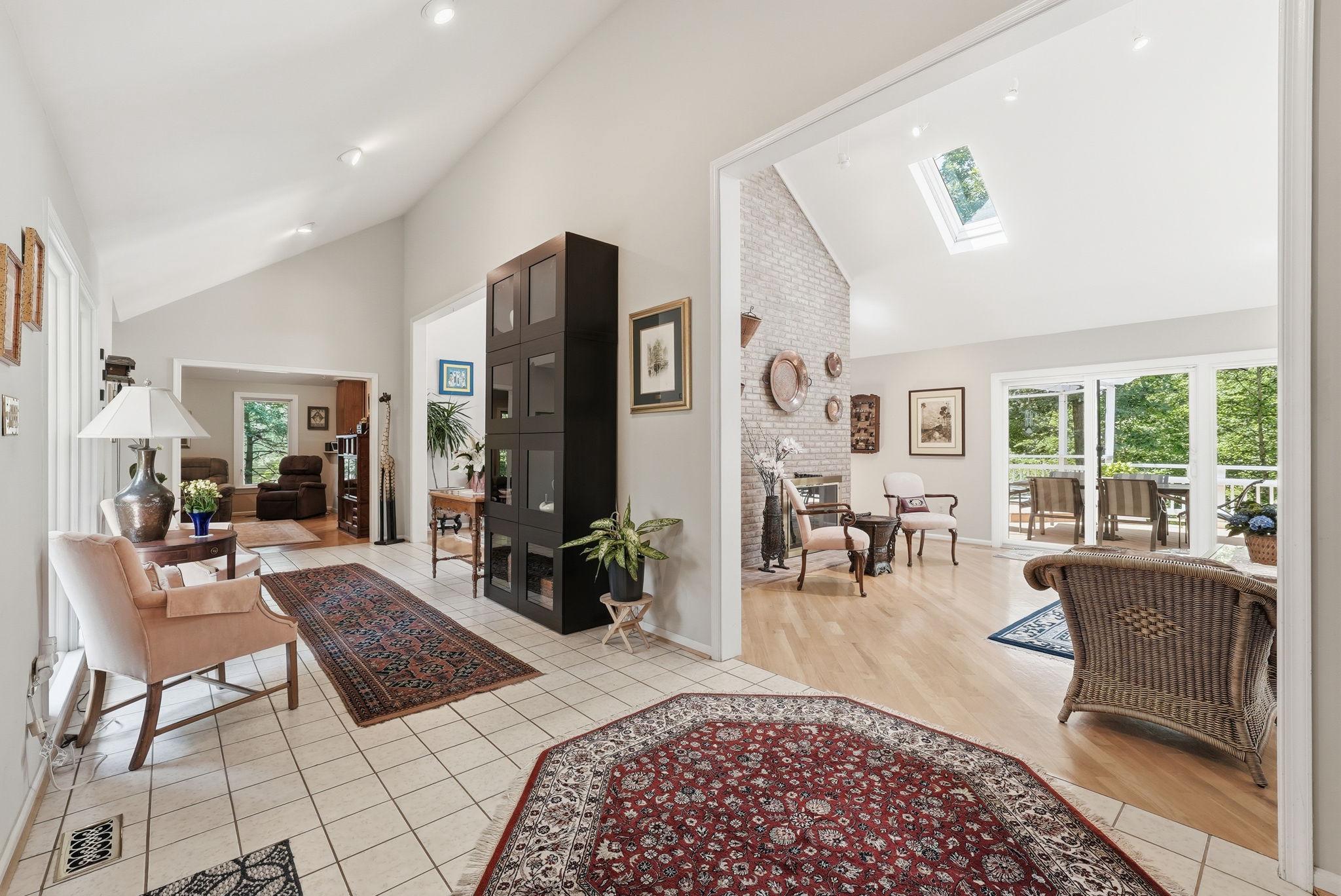 7512 RAMBLING RIDGE DRIVE