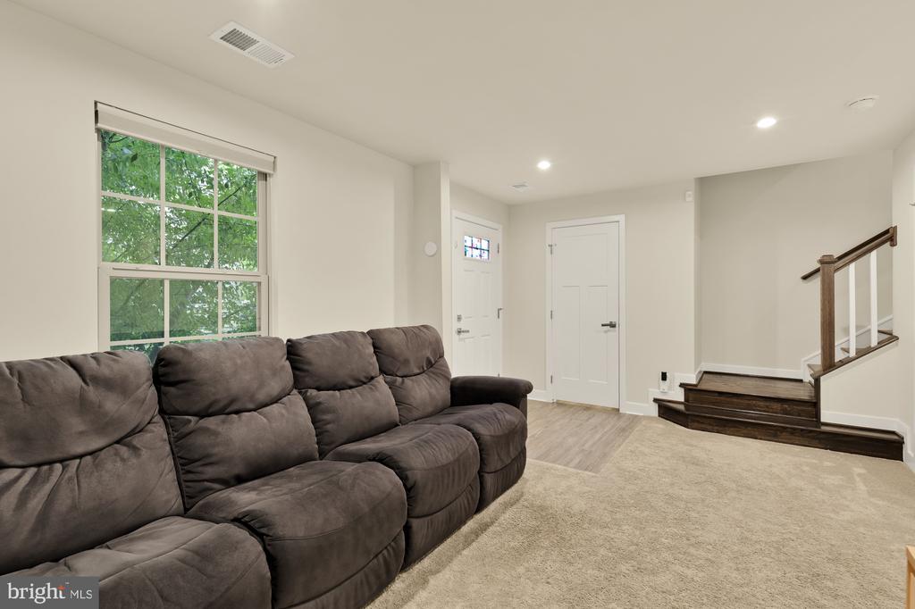 7831 FRANCIS DICKENS LANE