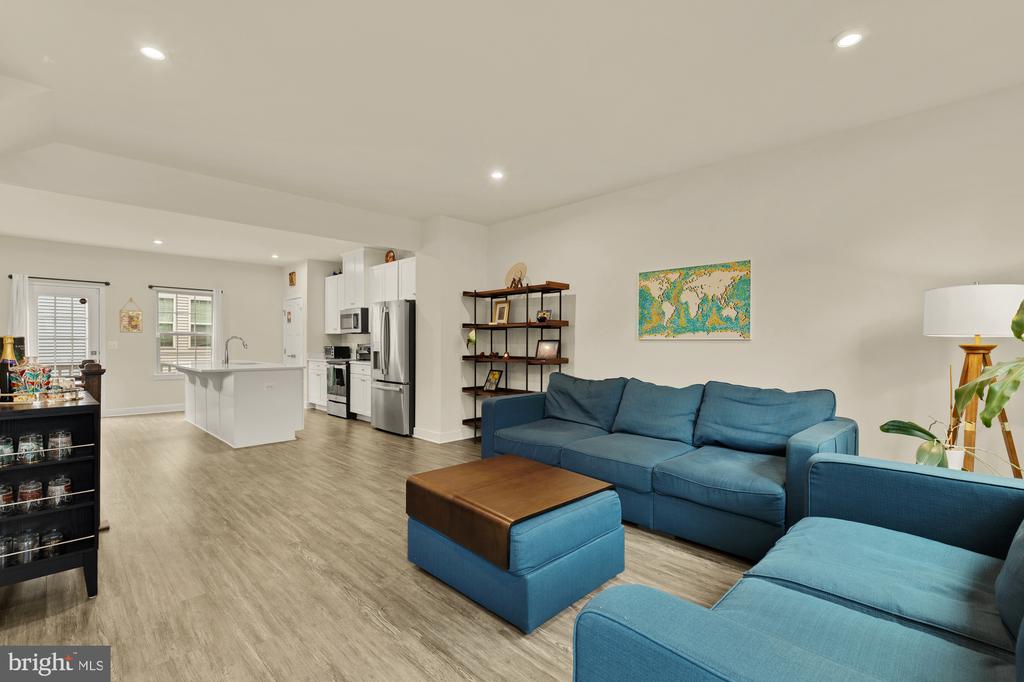 7831 FRANCIS DICKENS LANE