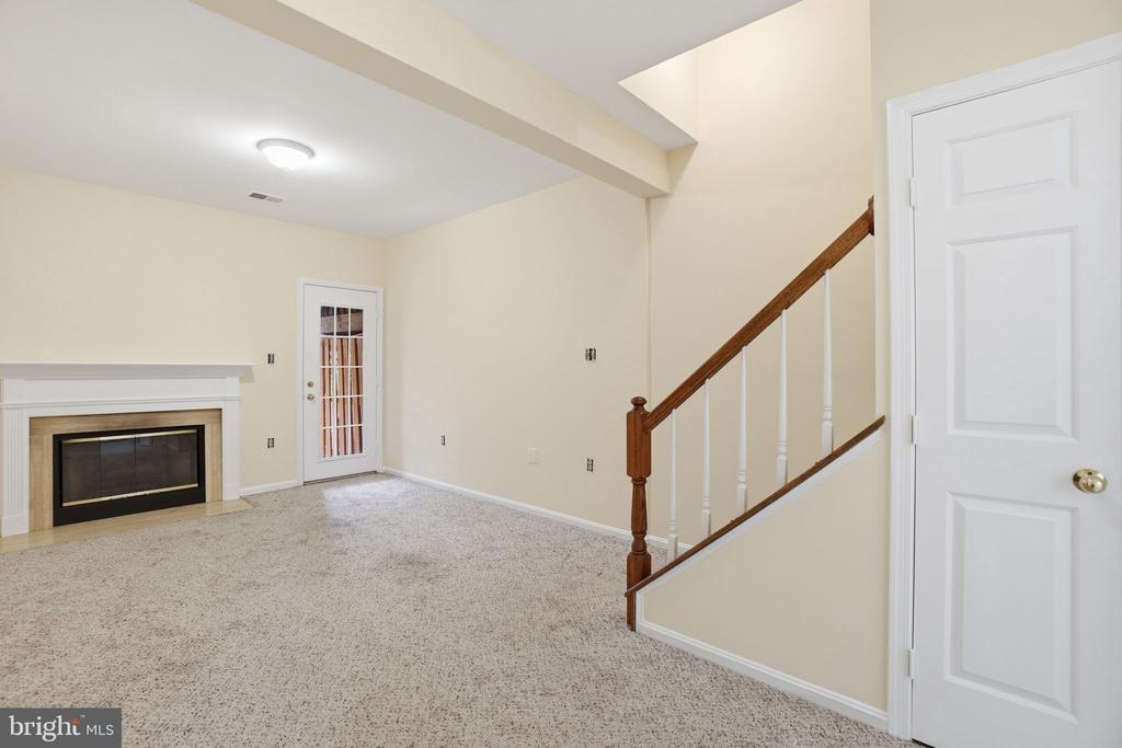 6537 MILVA LANE
