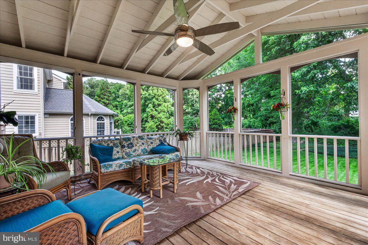 13754 ROYAL RED TERRACE