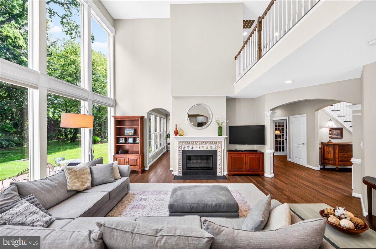 13754 ROYAL RED TERRACE