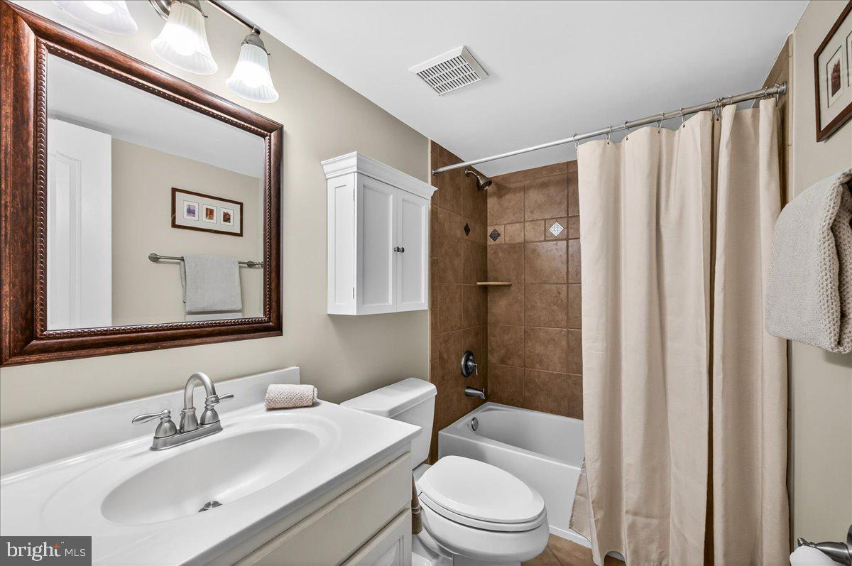 13754 ROYAL RED TERRACE