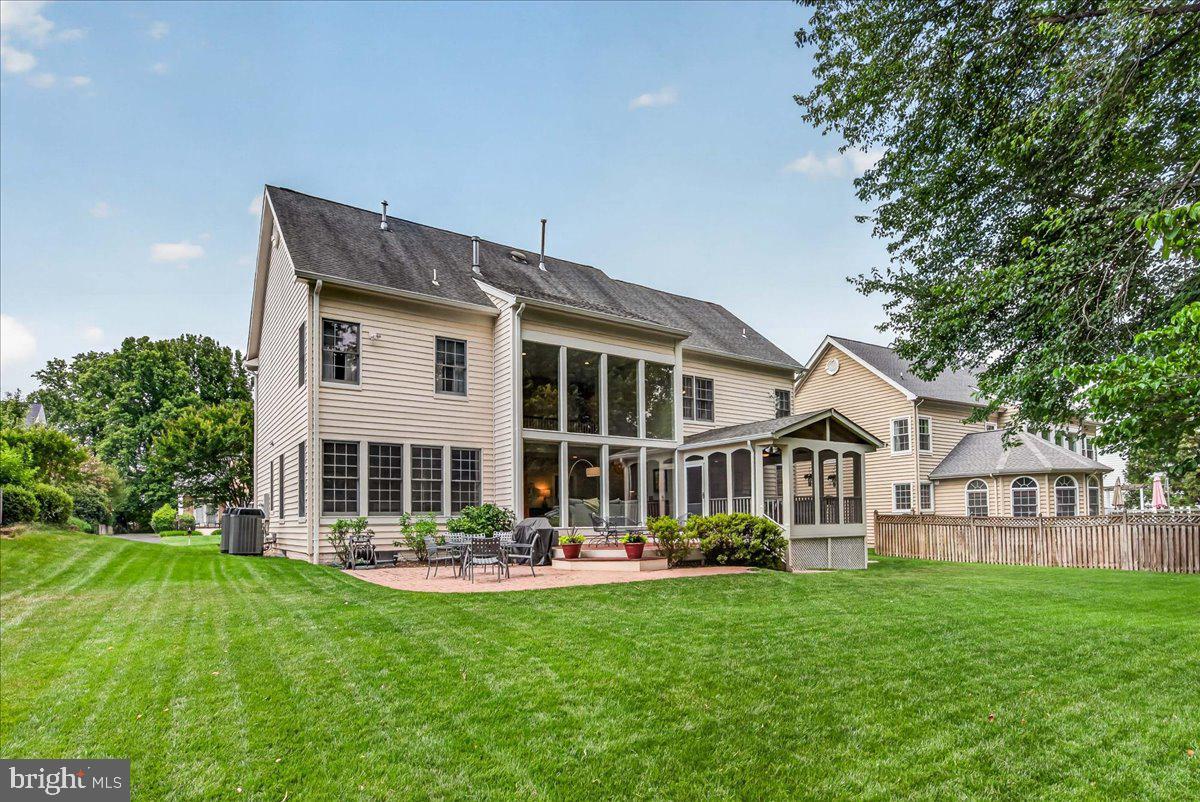 13754 ROYAL RED TERRACE