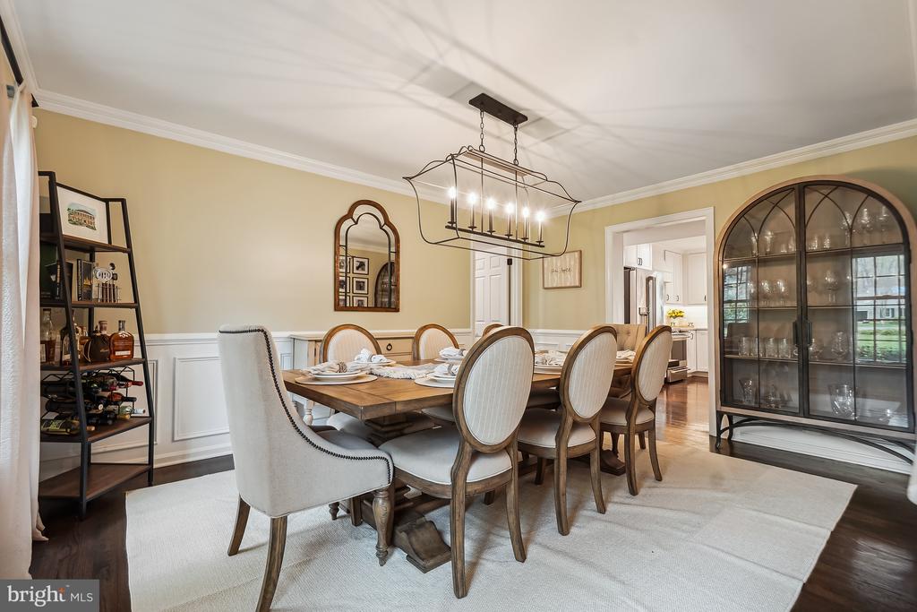 11007 RACCOON RIDGE COURT