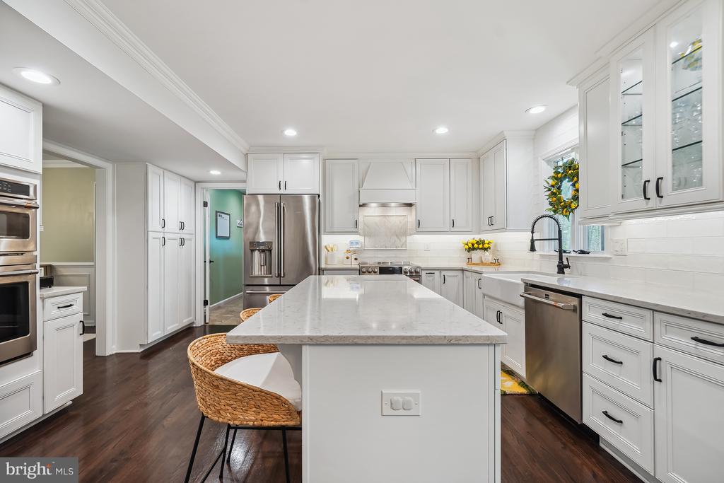 11007 RACCOON RIDGE COURT