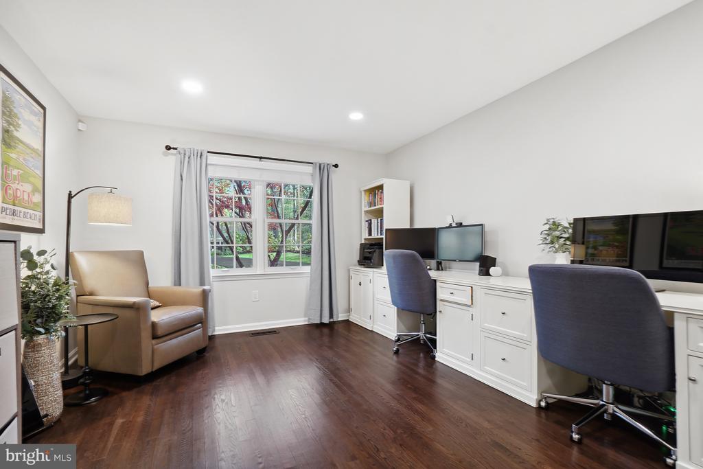 11007 RACCOON RIDGE COURT
