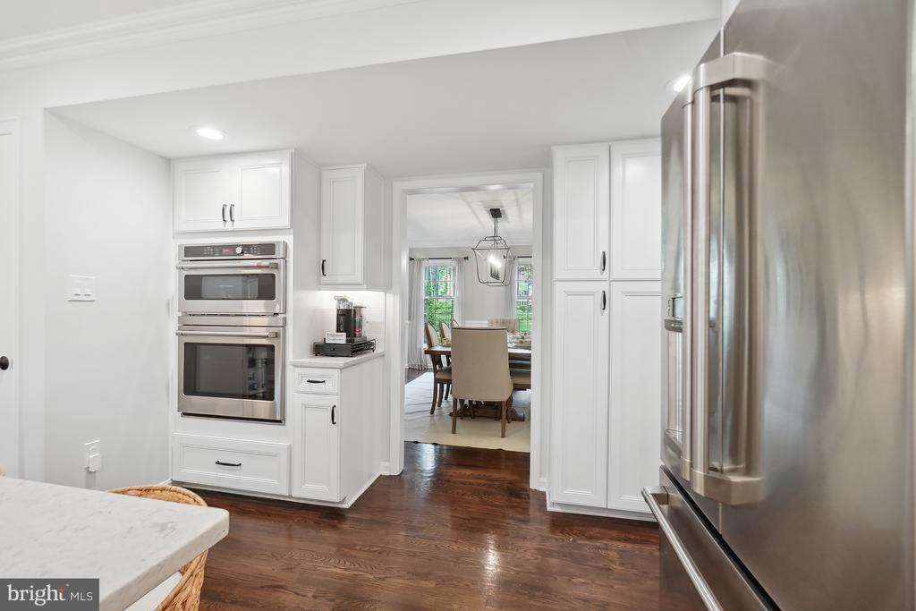 11007 RACCOON RIDGE COURT