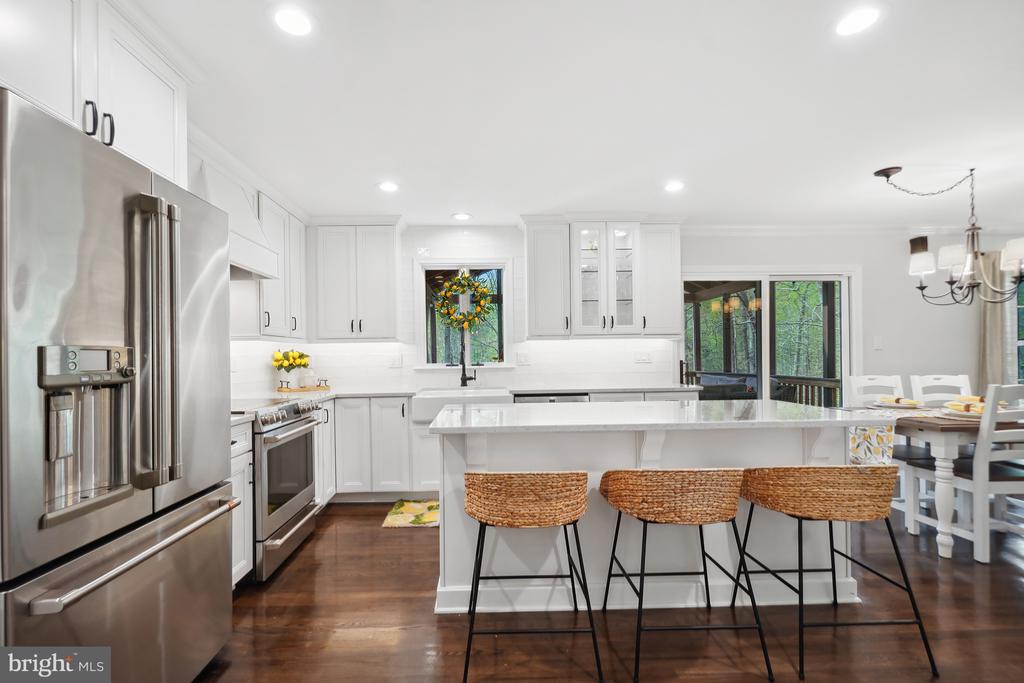 11007 RACCOON RIDGE COURT