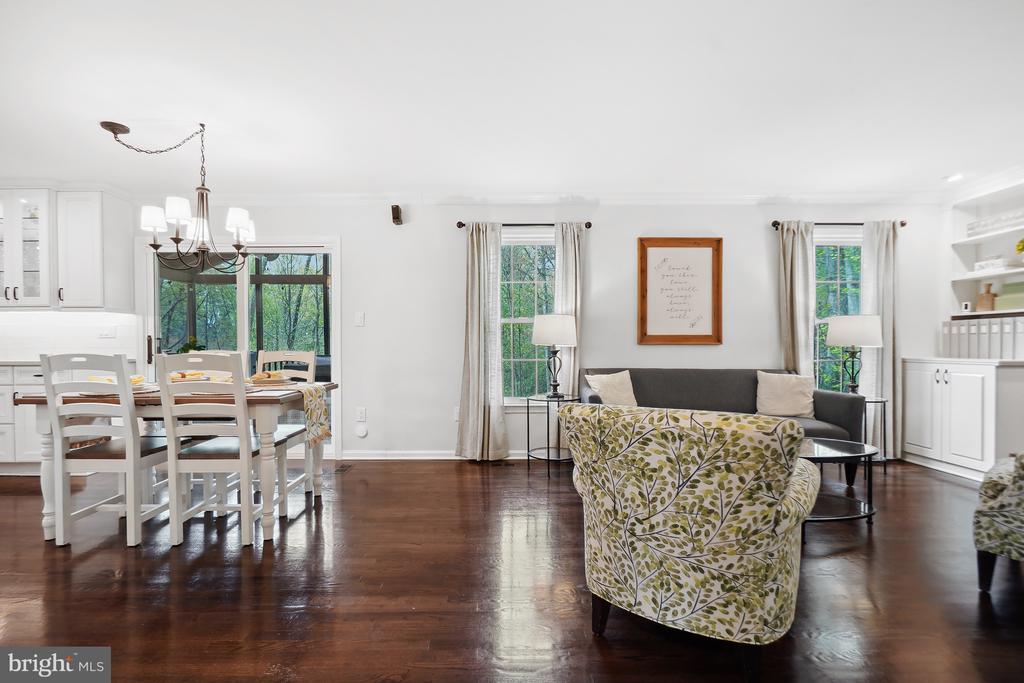 11007 RACCOON RIDGE COURT