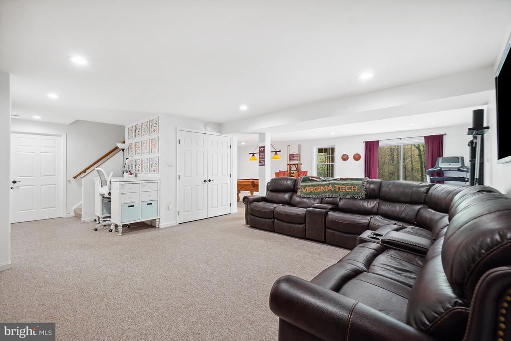 11007 RACCOON RIDGE COURT