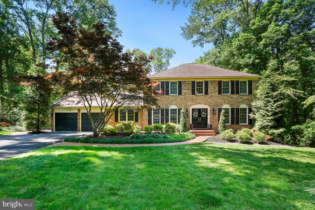 11007 RACCOON RIDGE COURT