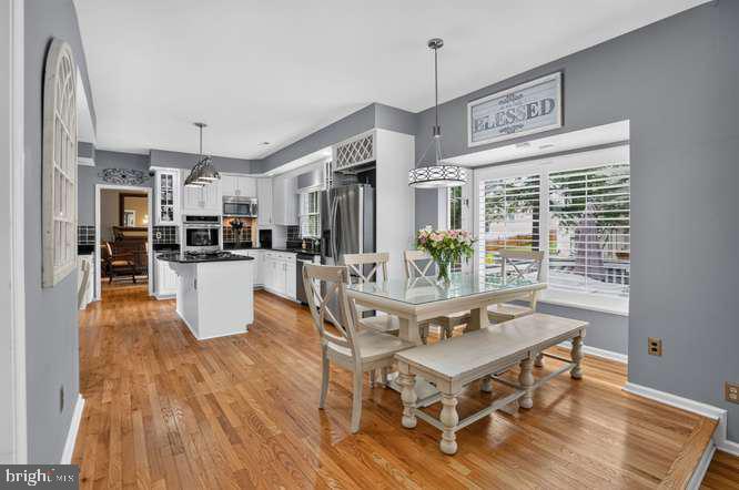 7919 BRACKSFORD COURT