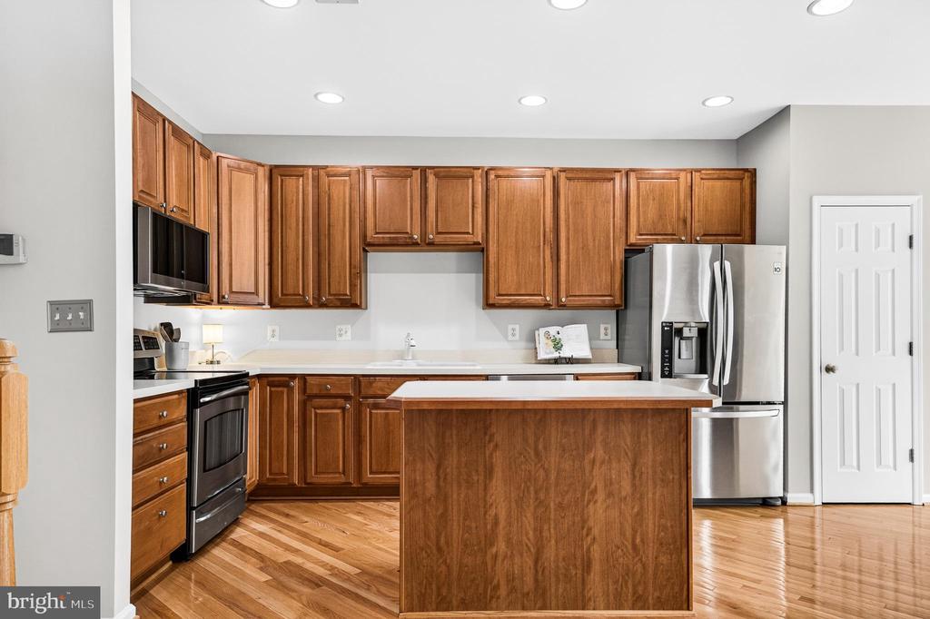 2461 ROLLING PLAINS DRIVE