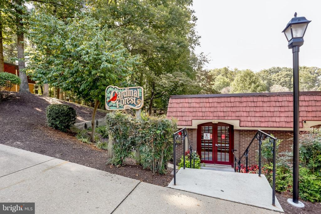 5913 PRINCE JAMES DRIVE Unit: I ("EYE")