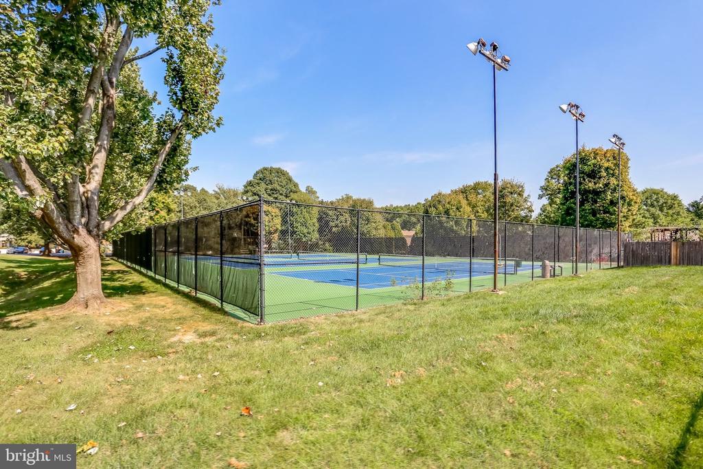 5913 PRINCE JAMES DRIVE Unit: I ("EYE")