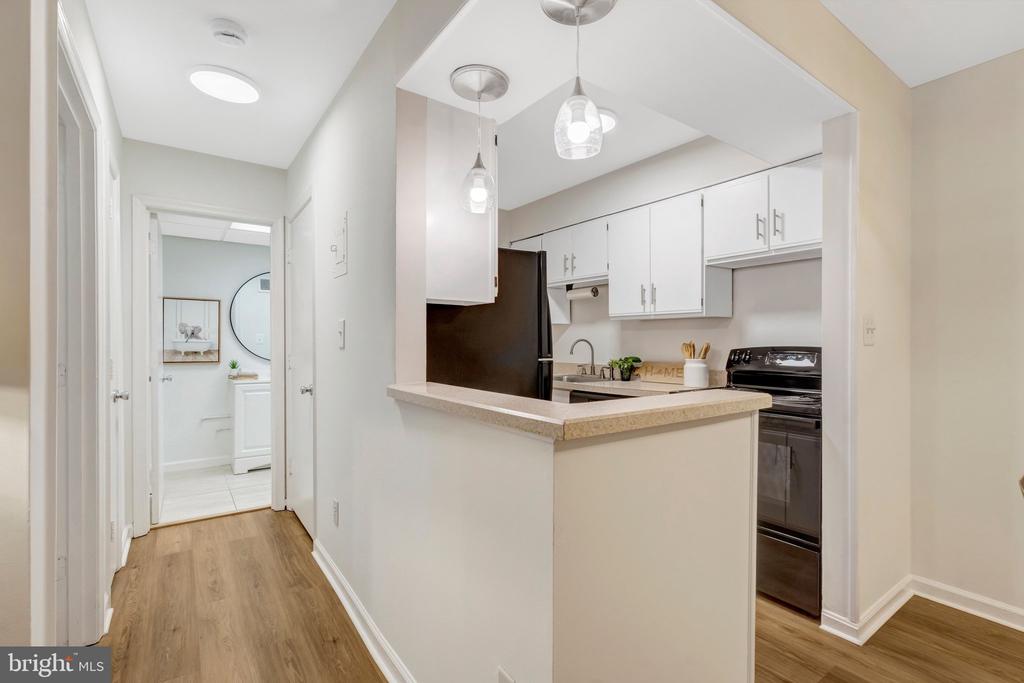 5913 PRINCE JAMES DRIVE Unit: I ("EYE")