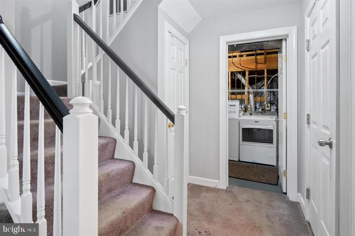 7439 HEATHERFIELD LANE