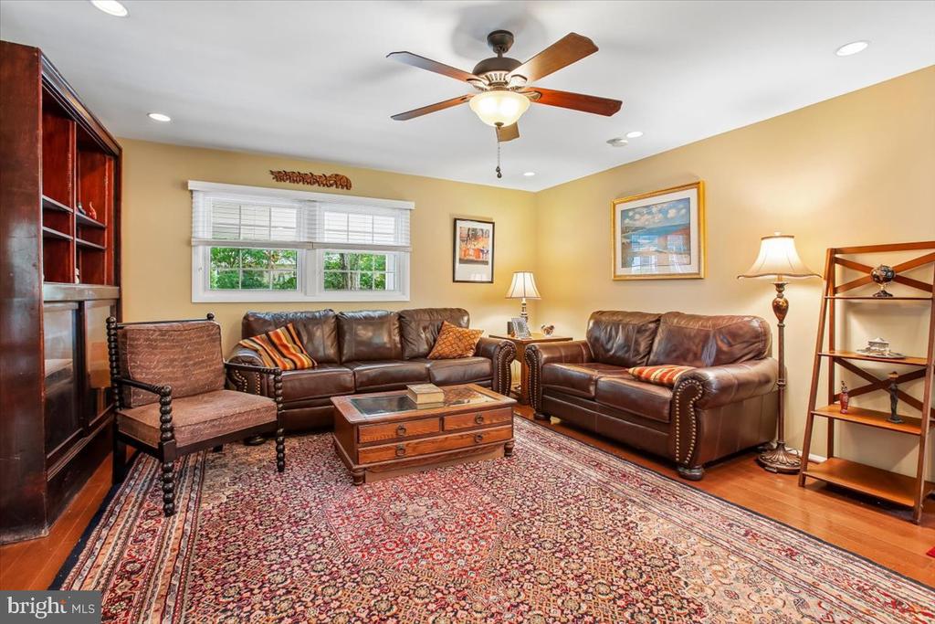12912 MOUNT ROYAL LANE