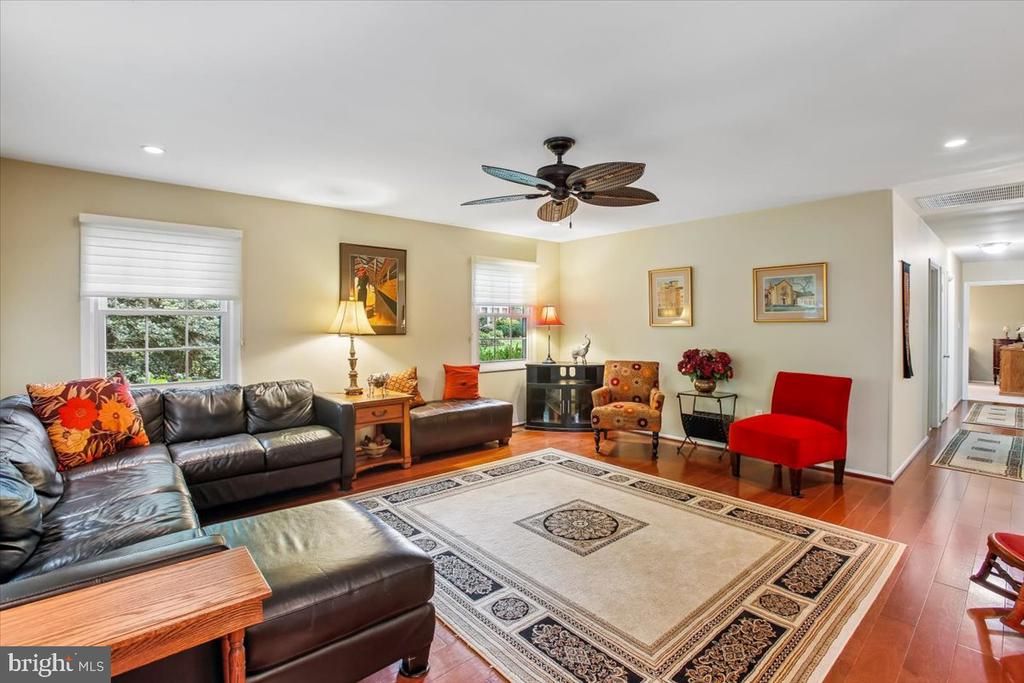 12912 MOUNT ROYAL LANE