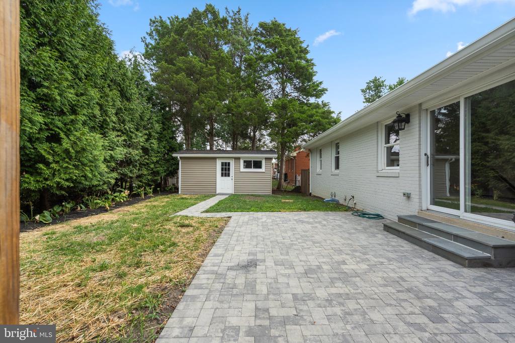 8118 AINSWORTH